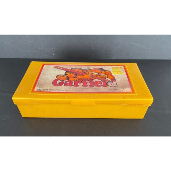Vintage 1978 Garfield Pencil Box - Picture 2 of 9